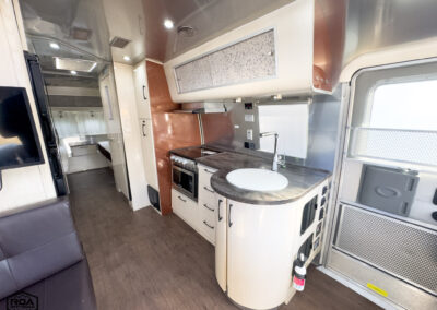 2020 Airstream International Serenity 27FB Twin (Used)